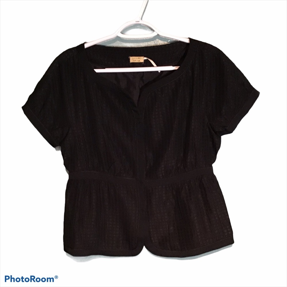 Max Studio Silk Short Sleeve Snap Black Jacket S